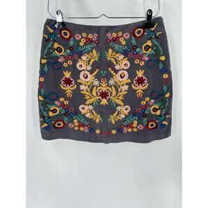 NWT Umgee Skirt Womens Medium Gray Floral Embroidered Short Straight Casual